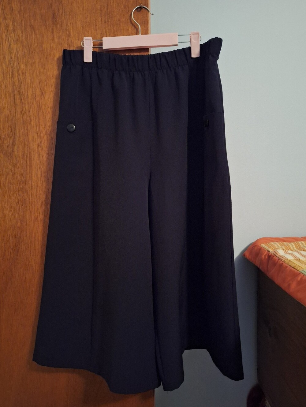 Truth + Style Pull On Wide Leg Black Culotte Pants Size Pockets Women's Size M
